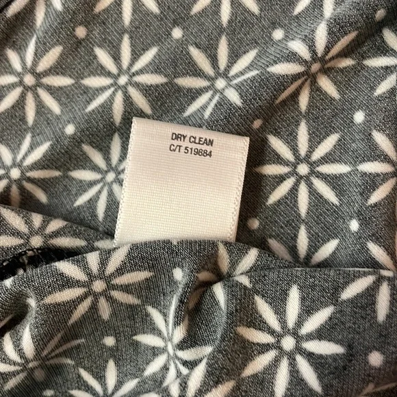 Dress Barn Black & White Dress Size 4 $34 - Picture 6 of 6